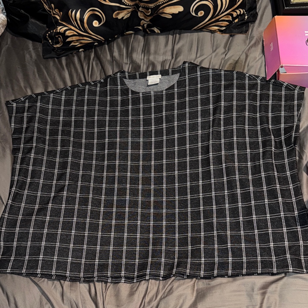 Van Heusen Brand Poncho Or Stretched Extensible Shirt Nwot